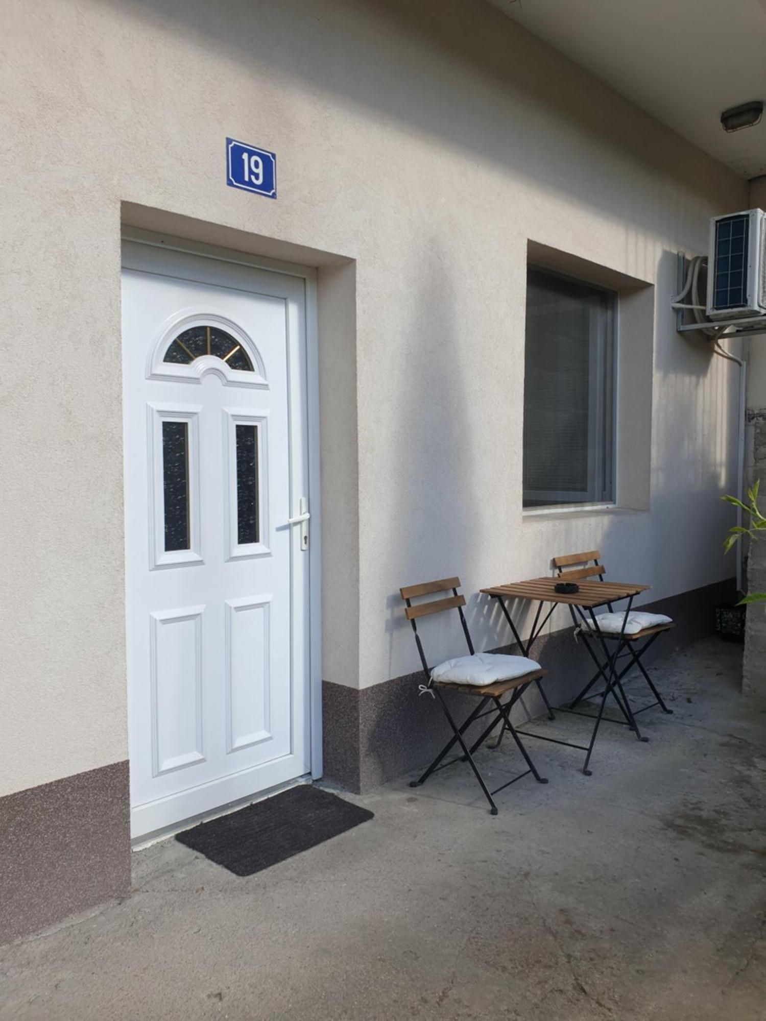 Novi Apartman 19 Foca Buitenkant foto